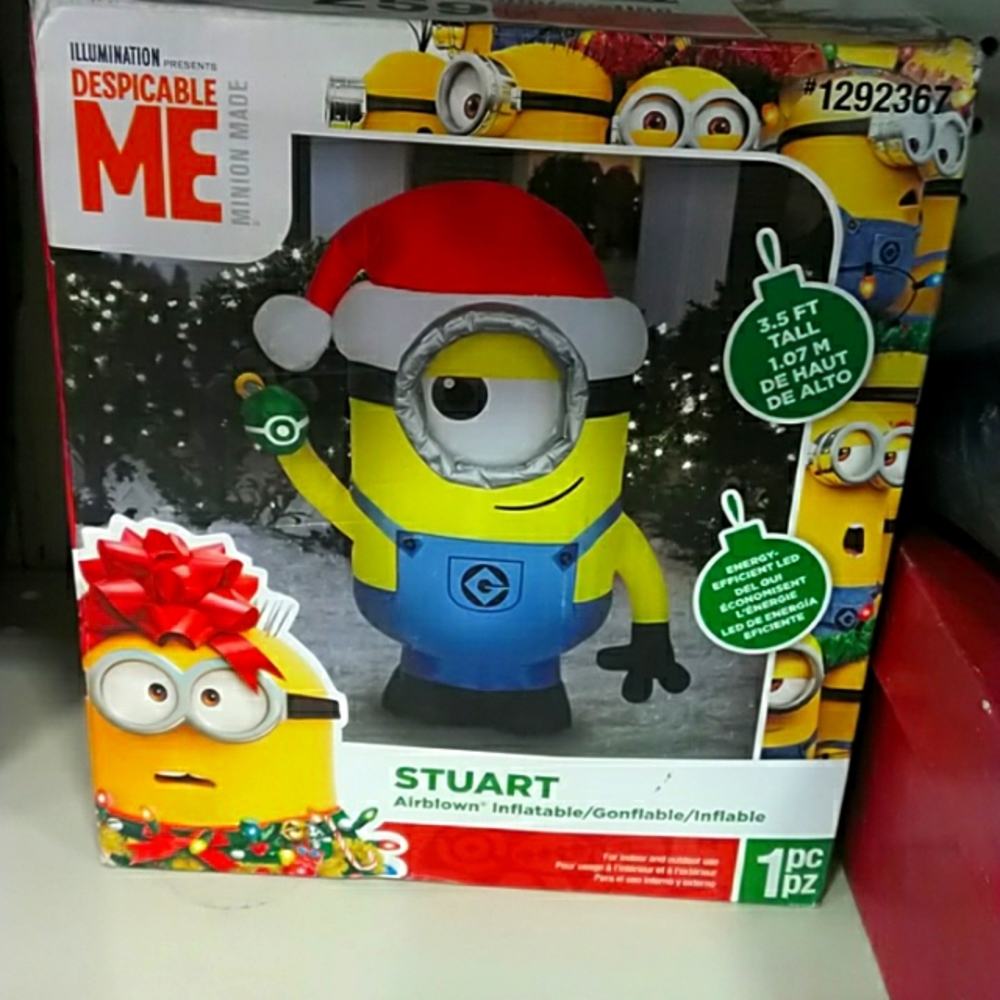 STUART minion christmas inflatable 3.5' lighted yard decor